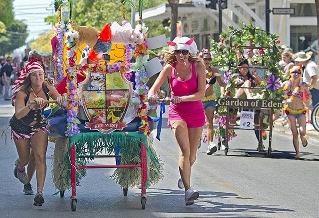 lady pushing float